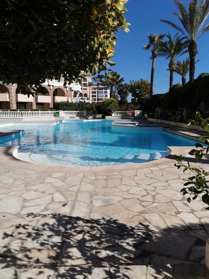 Appartement En Bord De Mer Cannes Bagian luar foto